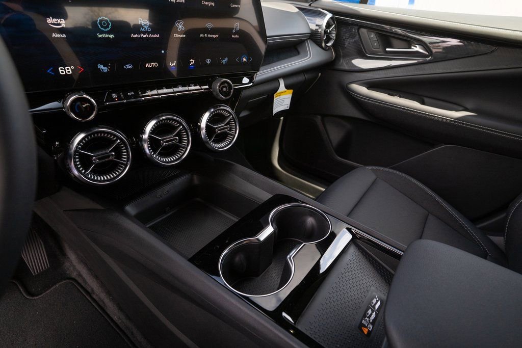 New 2025 Chevrolet Blazer EV LT w/ Super Cruise Package image 19