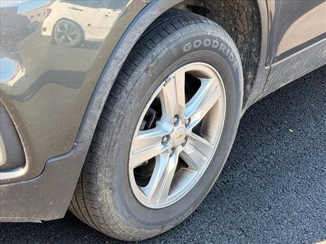 Used 2018 Chevrolet Trax LT w/ LT Convenience Package image 8