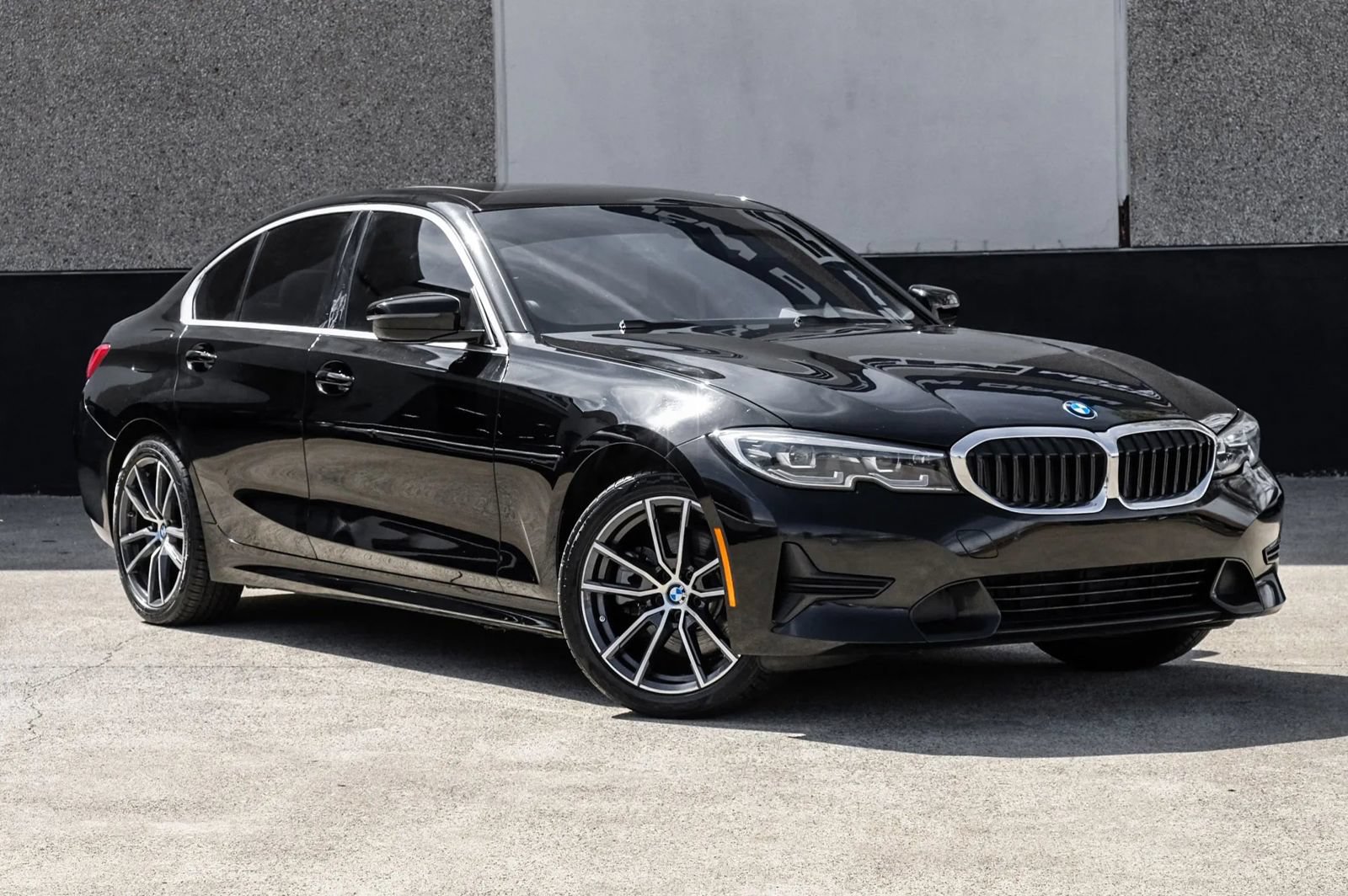 Used 2021 BMW 330i Sedan w/ Convenience Package RWD image 6