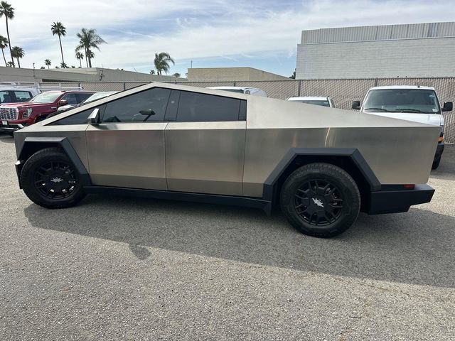 Used 2024 Tesla Cybertruck Cyberbeast AWD/4WD image 7