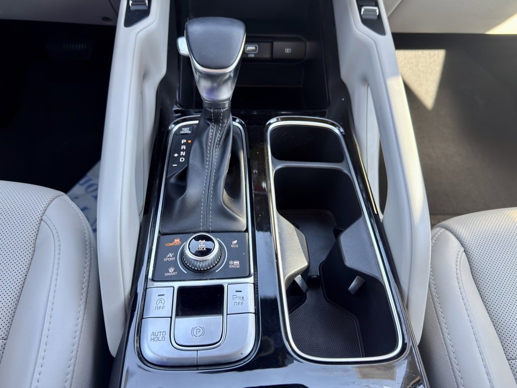 Used 2020 Kia Telluride S w/ S 8 Passenger Seating Package image 23