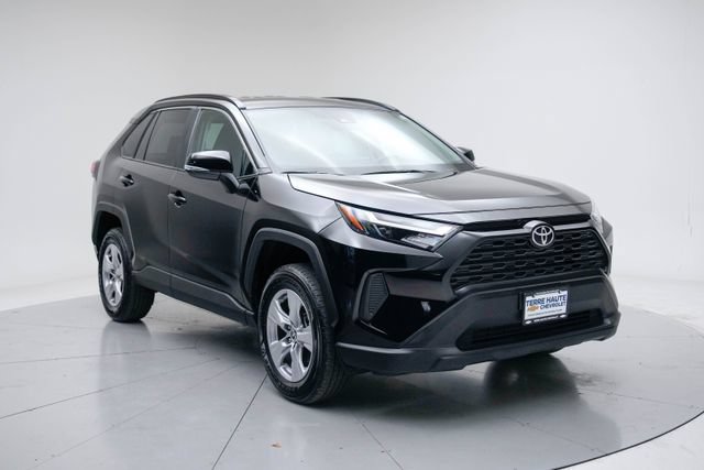 Used 2025 Toyota RAV4 XLE AWD/4WD image 10