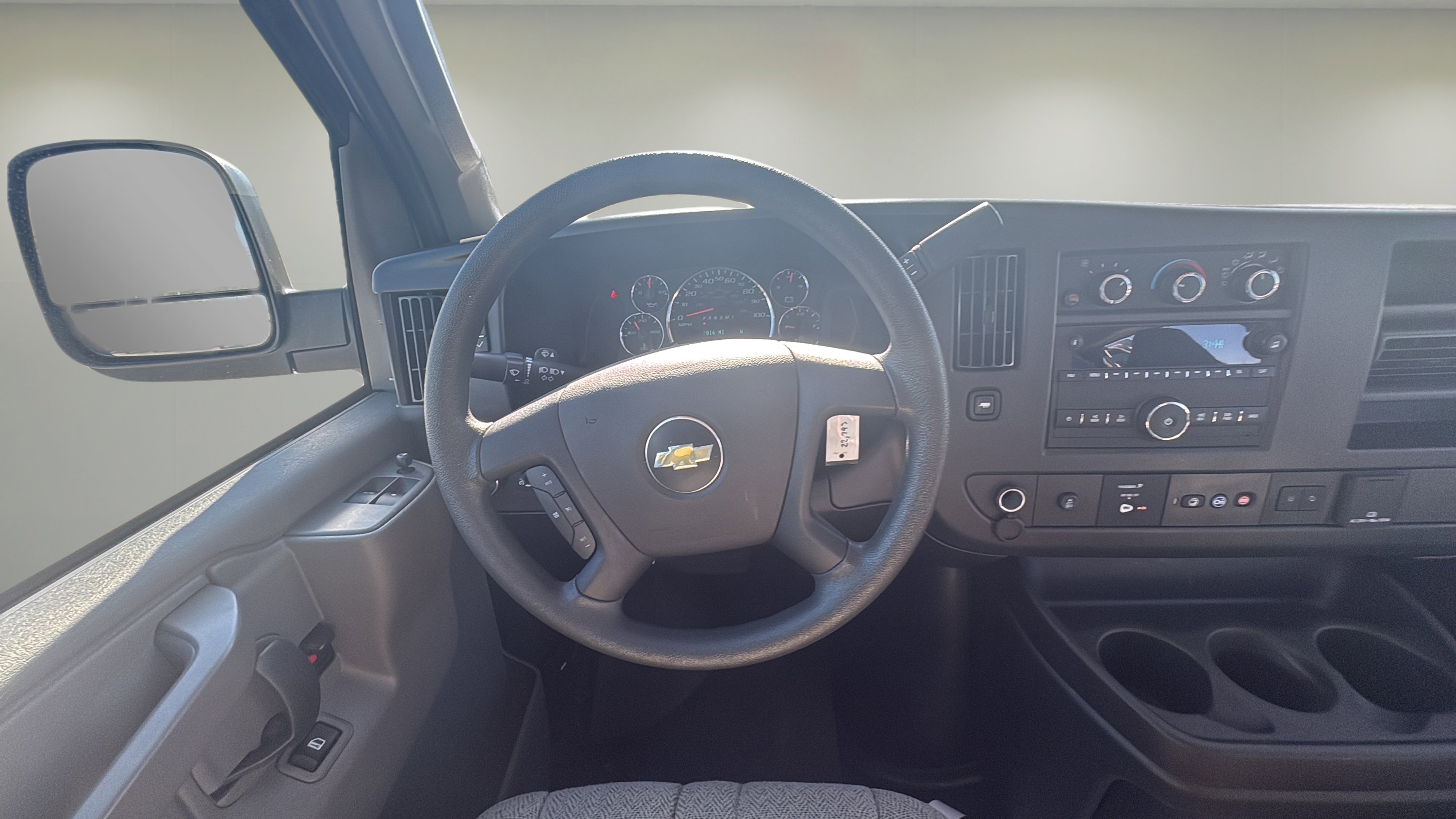 Used 2024 Chevrolet Express 3500 LT w/ LT Preferred Equipment Group RWD image 11