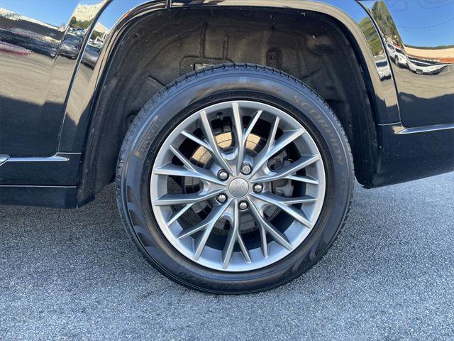 Certified 2023 Jeep Grand Cherokee L Summit w/ Advanced Protech Group IV image 10