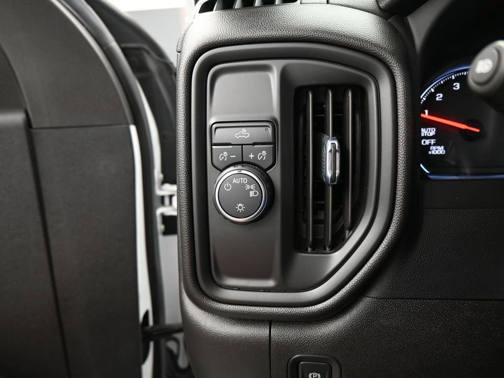 Used 2022 Chevrolet Silverado 1500 Custom image 33