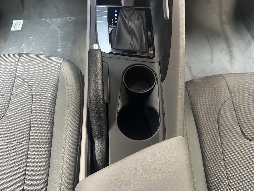 New 2026 Hyundai Elantra SE image 22