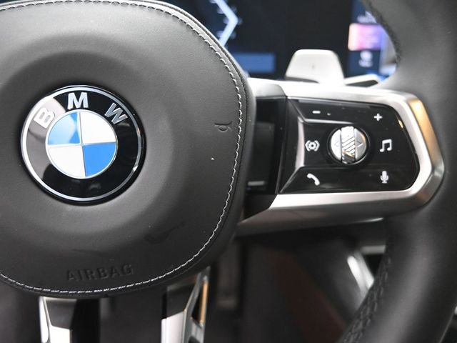 Used 2025 BMW 740i image 14