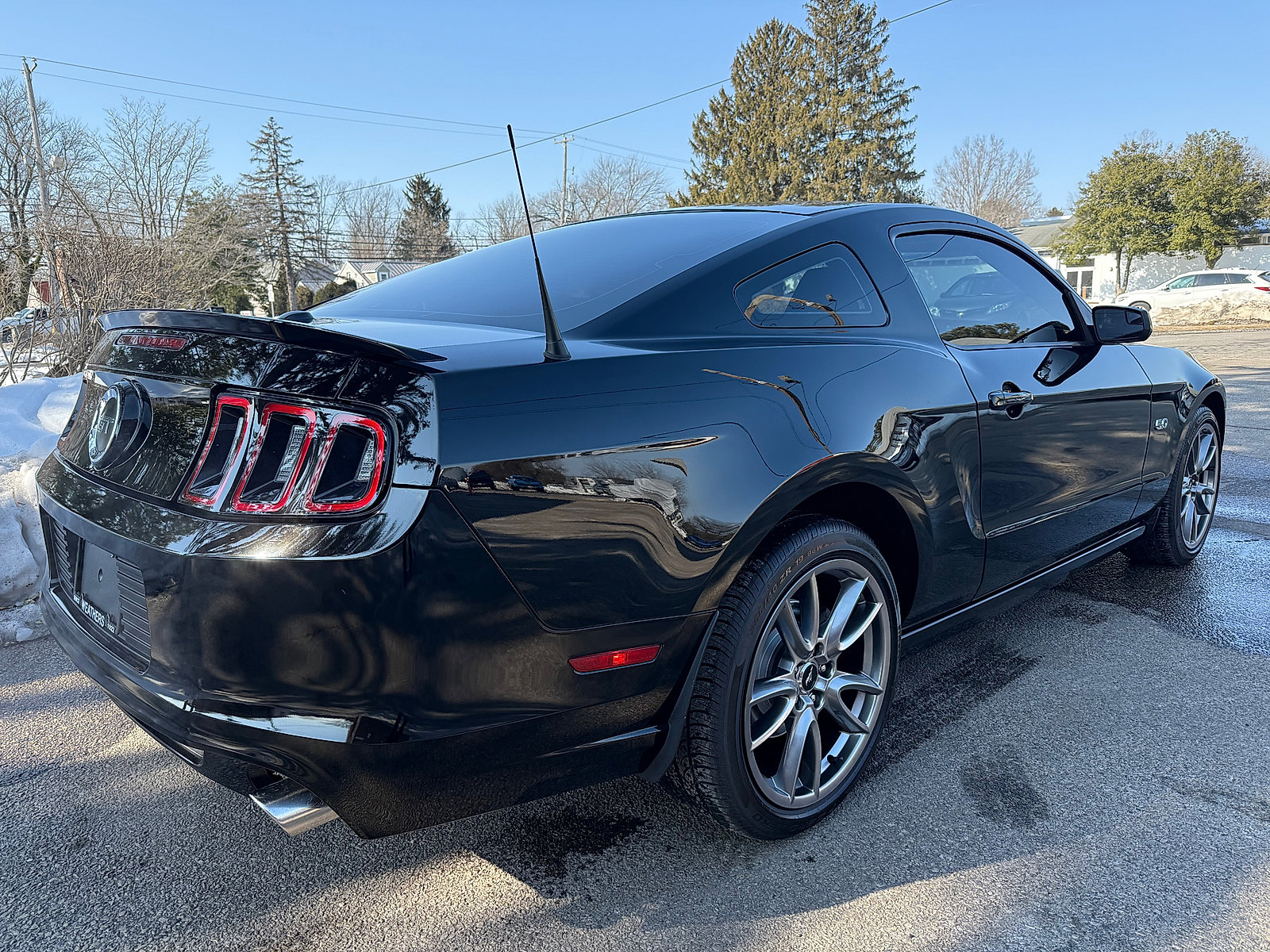 Used 2013 Ford Mustang GT Premium w/ Brembo Brake Pkg image 4