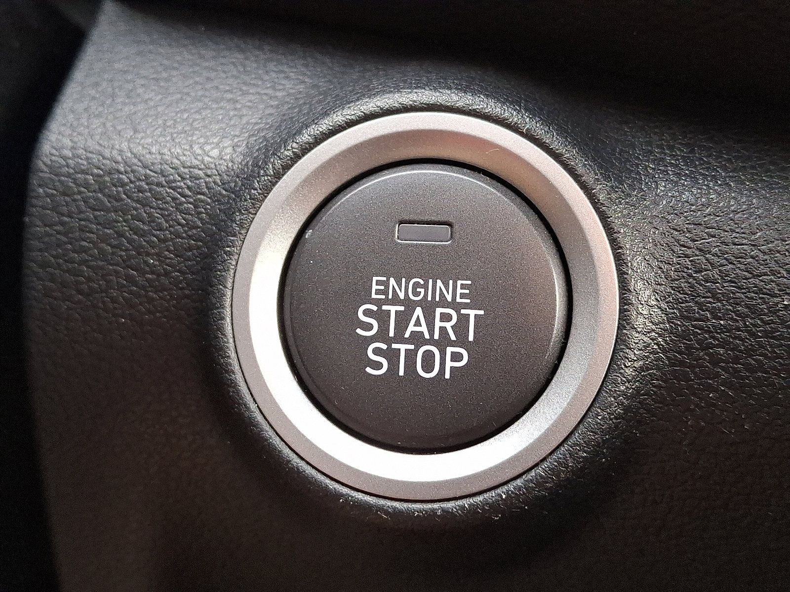 Certified 2021 Hyundai Kona Limited w/ Cargo Package image 22