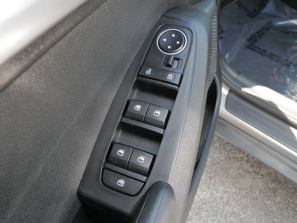 Used 2023 Kia Seltos LX AWD/4WD image 19