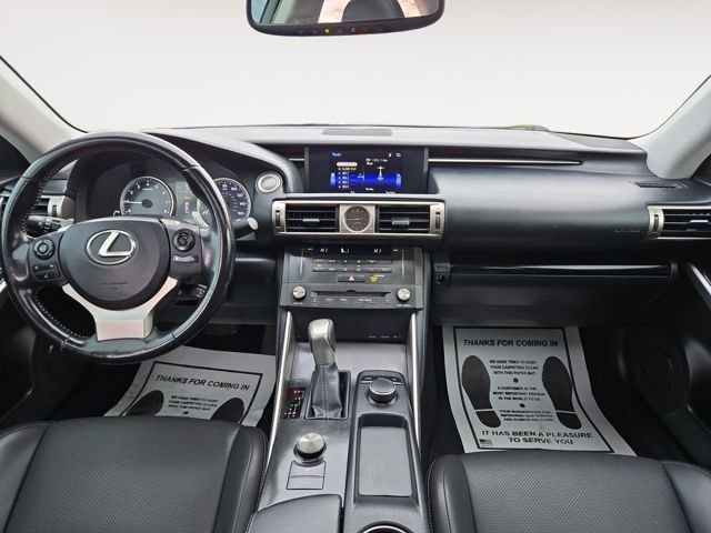 Used 2016 Lexus IS 200t image 3
