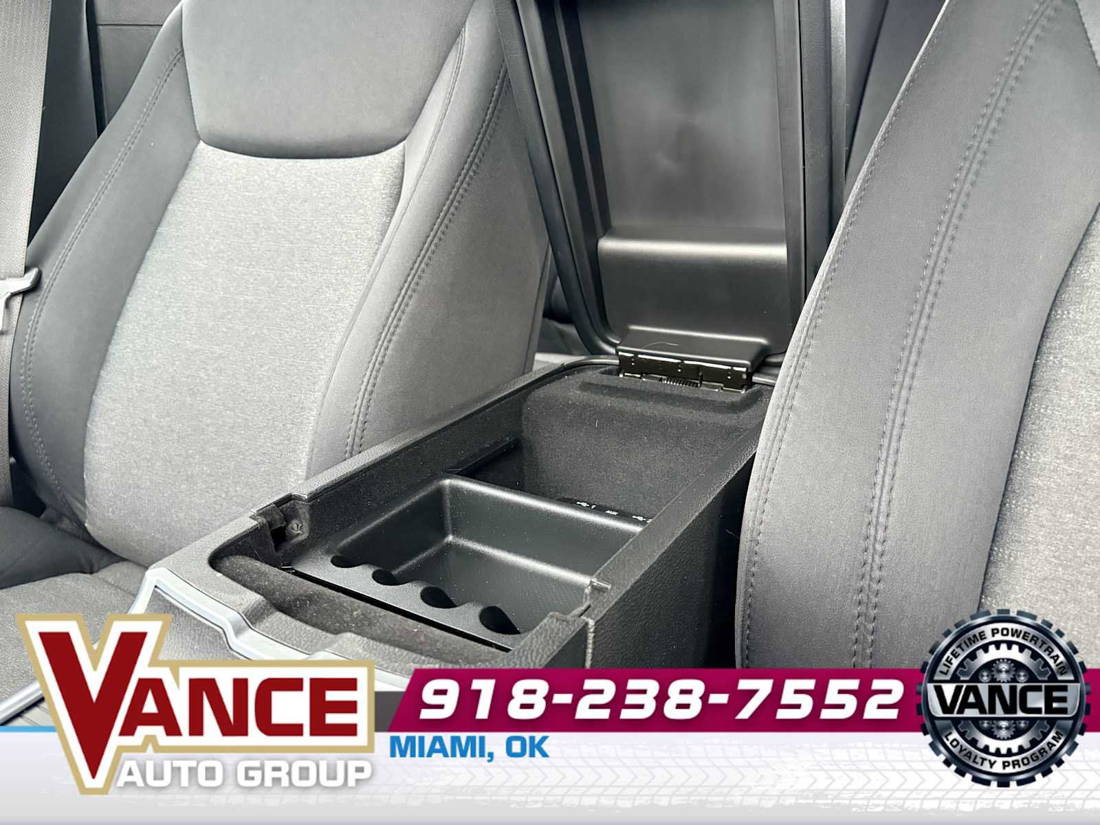 Used 2022 Chrysler 300 Touring w/ Sport Appearance Package RWD image 35