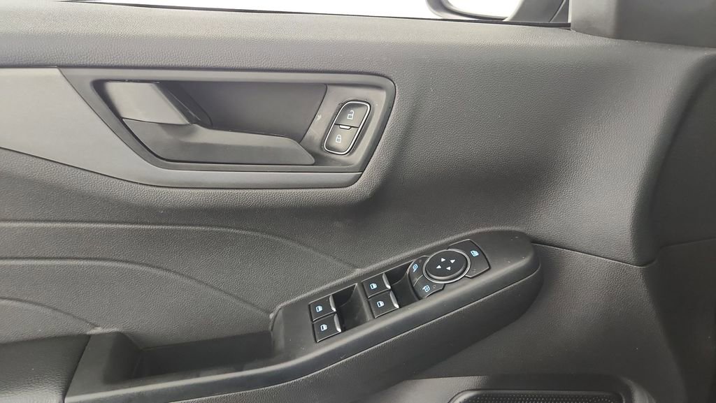 Used 2023 Ford Escape Active AWD/4WD image 15