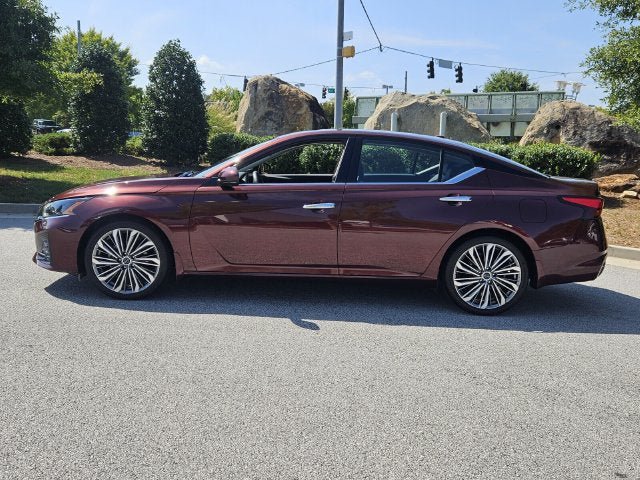 Used 2024 Nissan Altima 2.5 SL FWD image 5