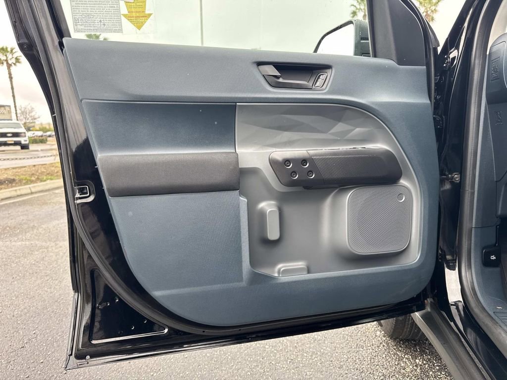 Certified 2024 Ford Maverick XL image 18