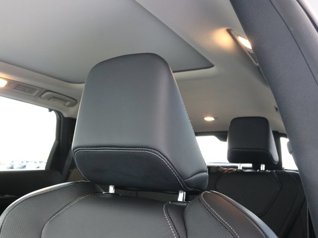 Certified 2025 INFINITI QX60 Luxe w/ Vision Package AWD/4WD image 22