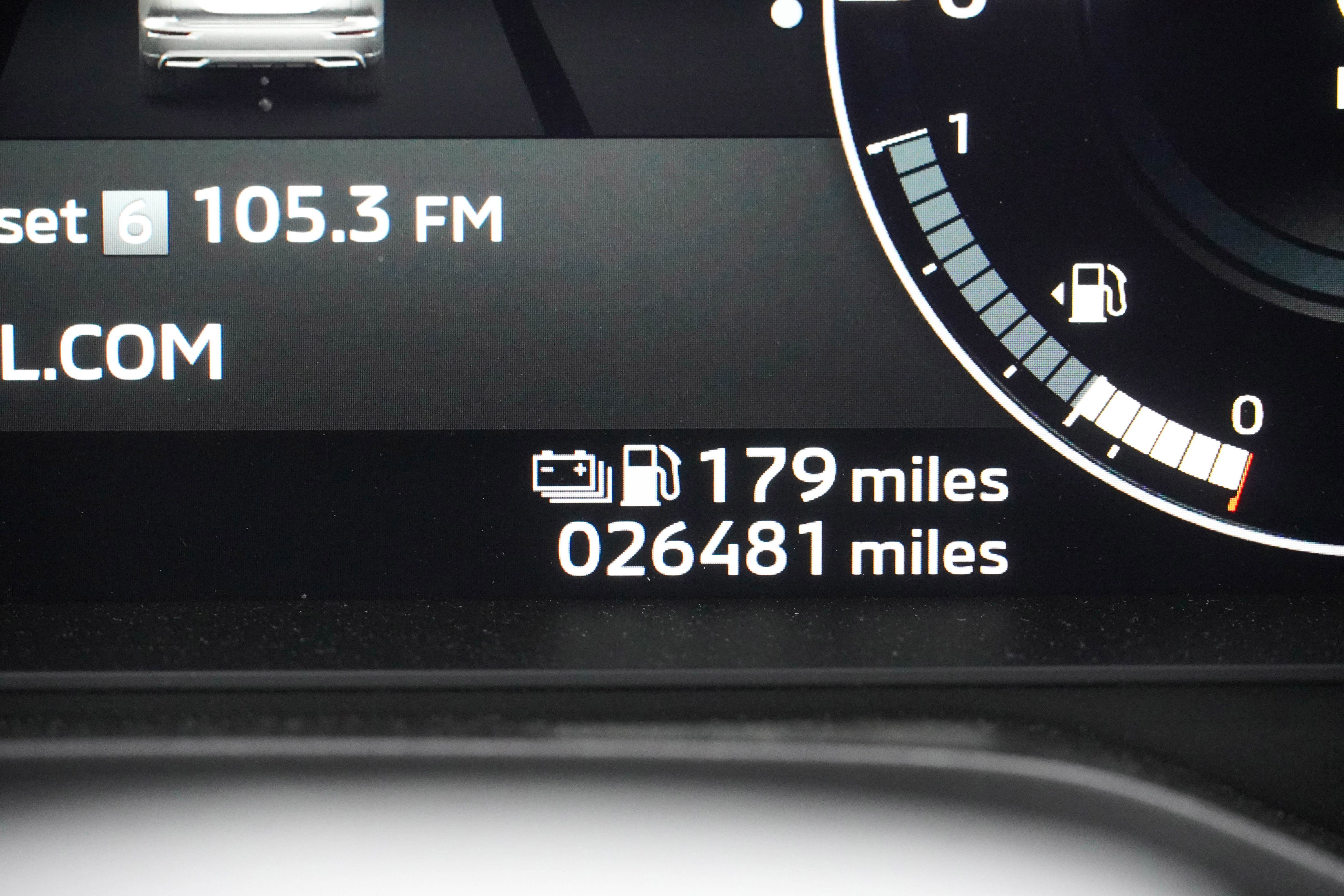 Used 2024 Mitsubishi Outlander 4WD Plug-In Hybrid image 21