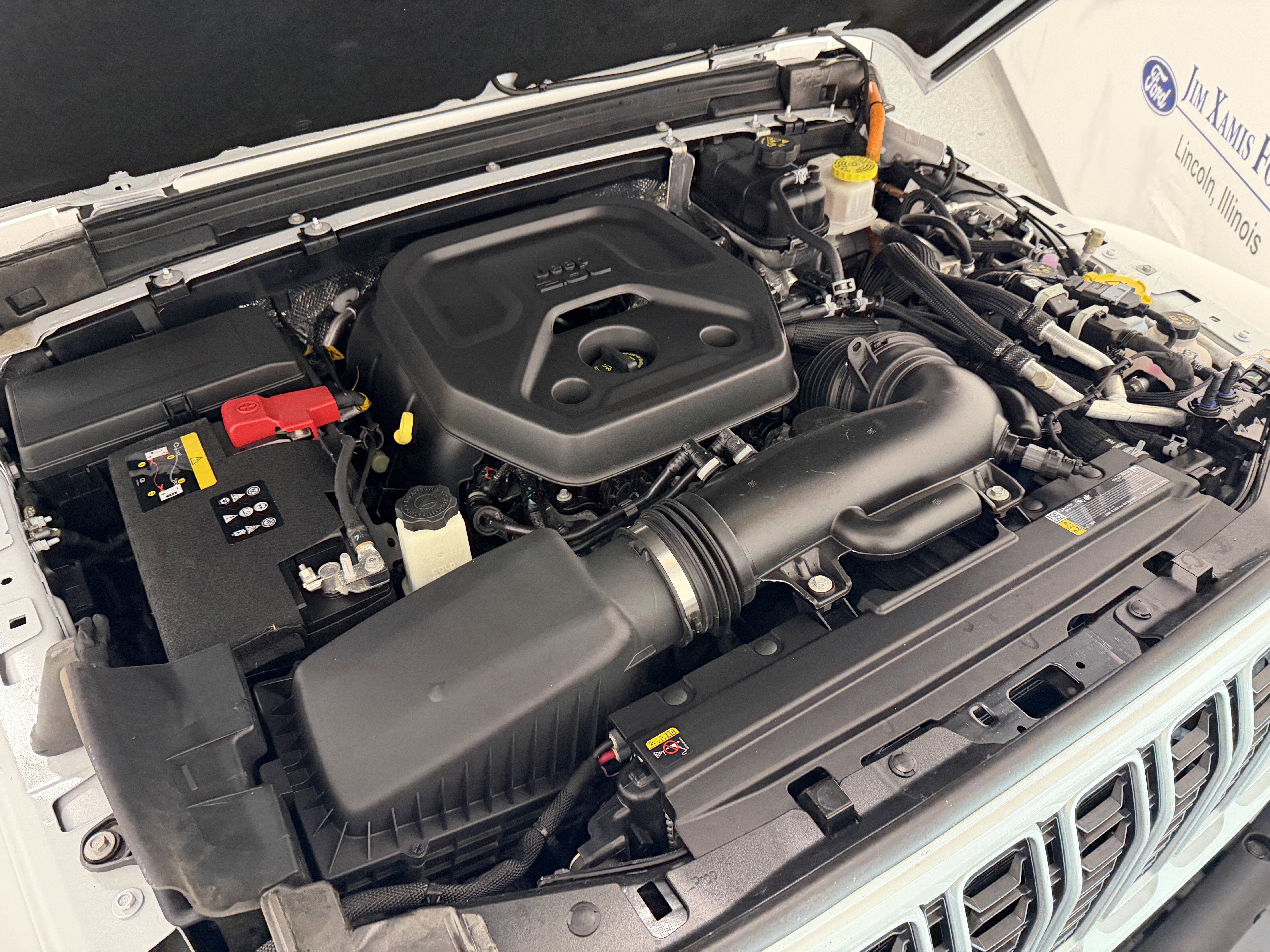 Used 2025 Jeep Wrangler Sahara 4xe w/ Safety Group image 31