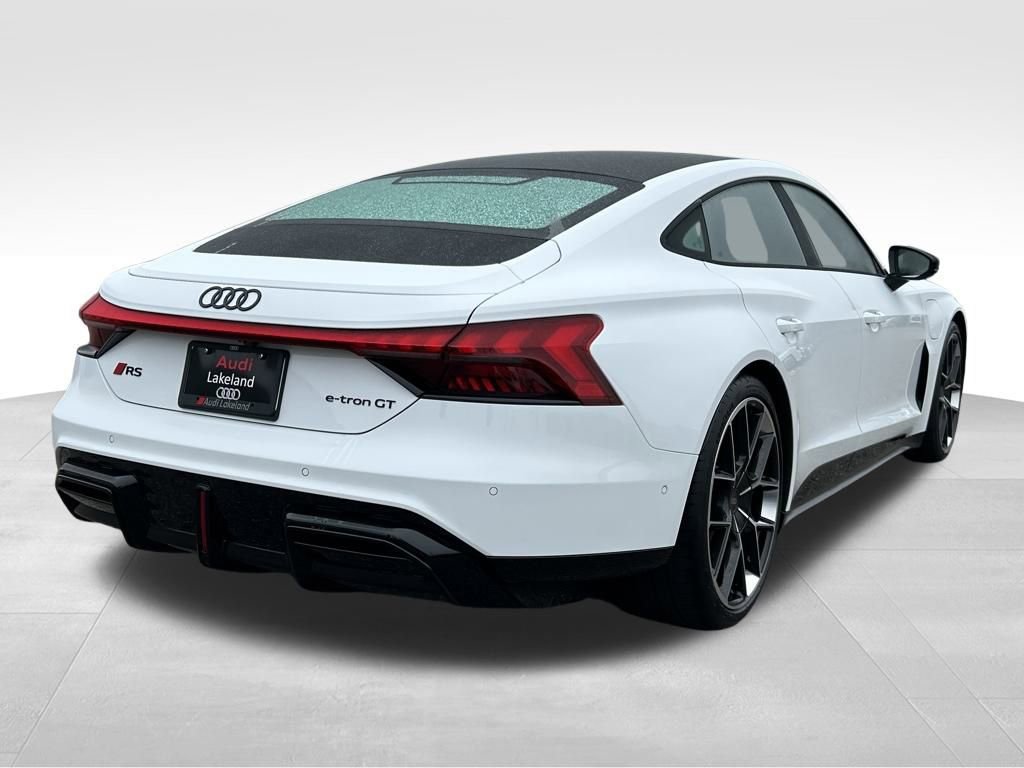 New 2026 Audi RS e-tron GT Base image 5