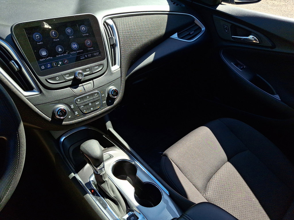 Used 2023 Chevrolet Malibu LT FWD image 25