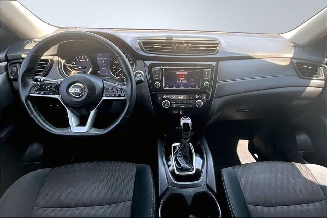 Used 2018 Nissan Rogue SV image 7