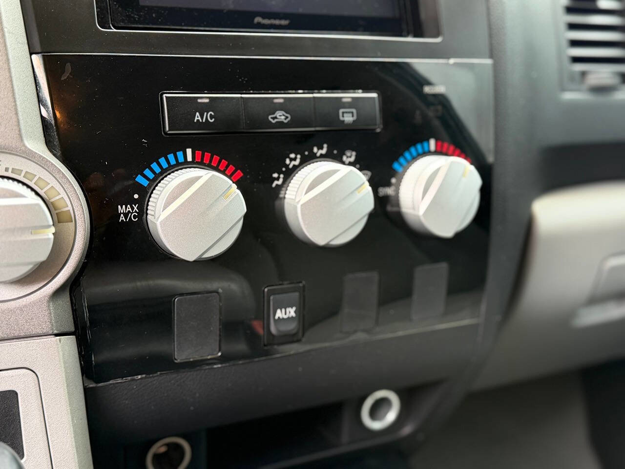 Used 2008 Toyota Tundra SR5 AWD/4WD image 26