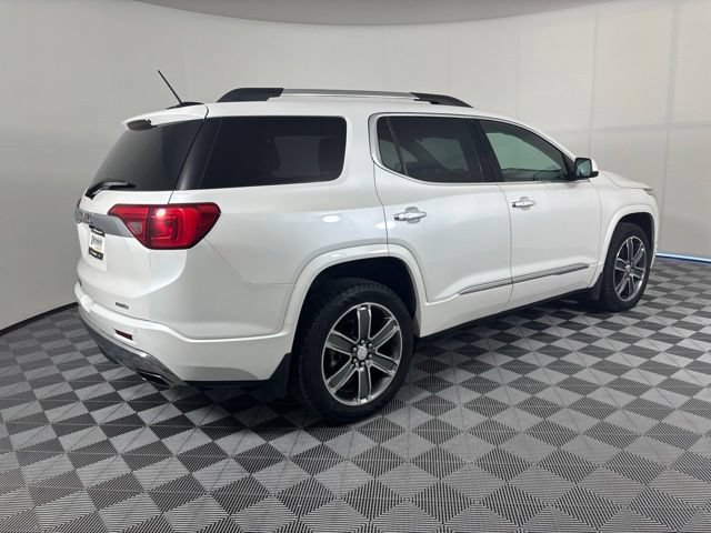 Used 2018 GMC Acadia Denali w/ Technology Package AWD/4WD image 38