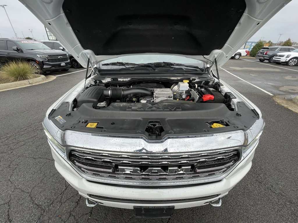 Used 2022 RAM 1500 Limited w/ Body-Colour Bumper Group image 32
