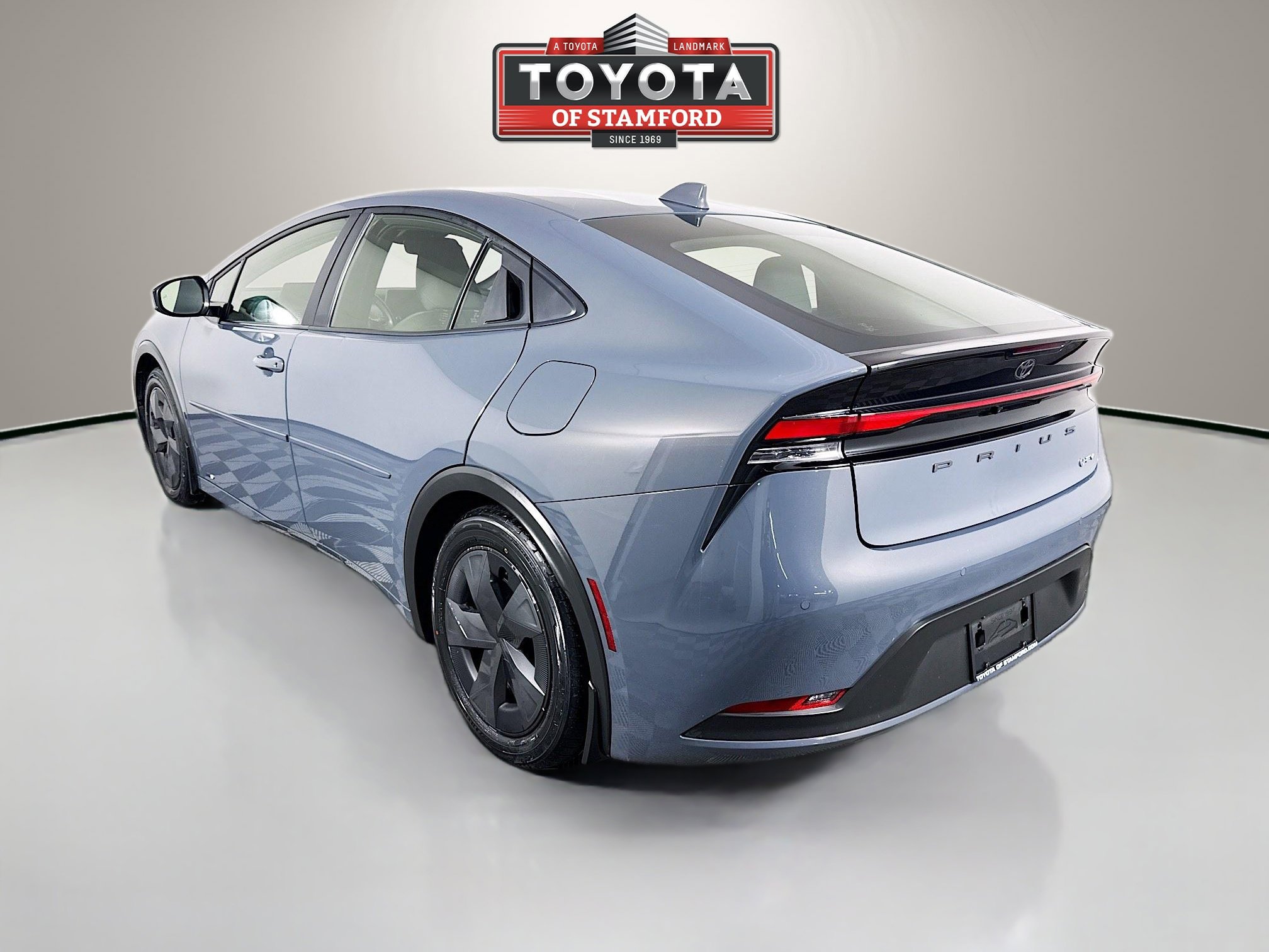 Used 2025 Toyota Prius LE image 5