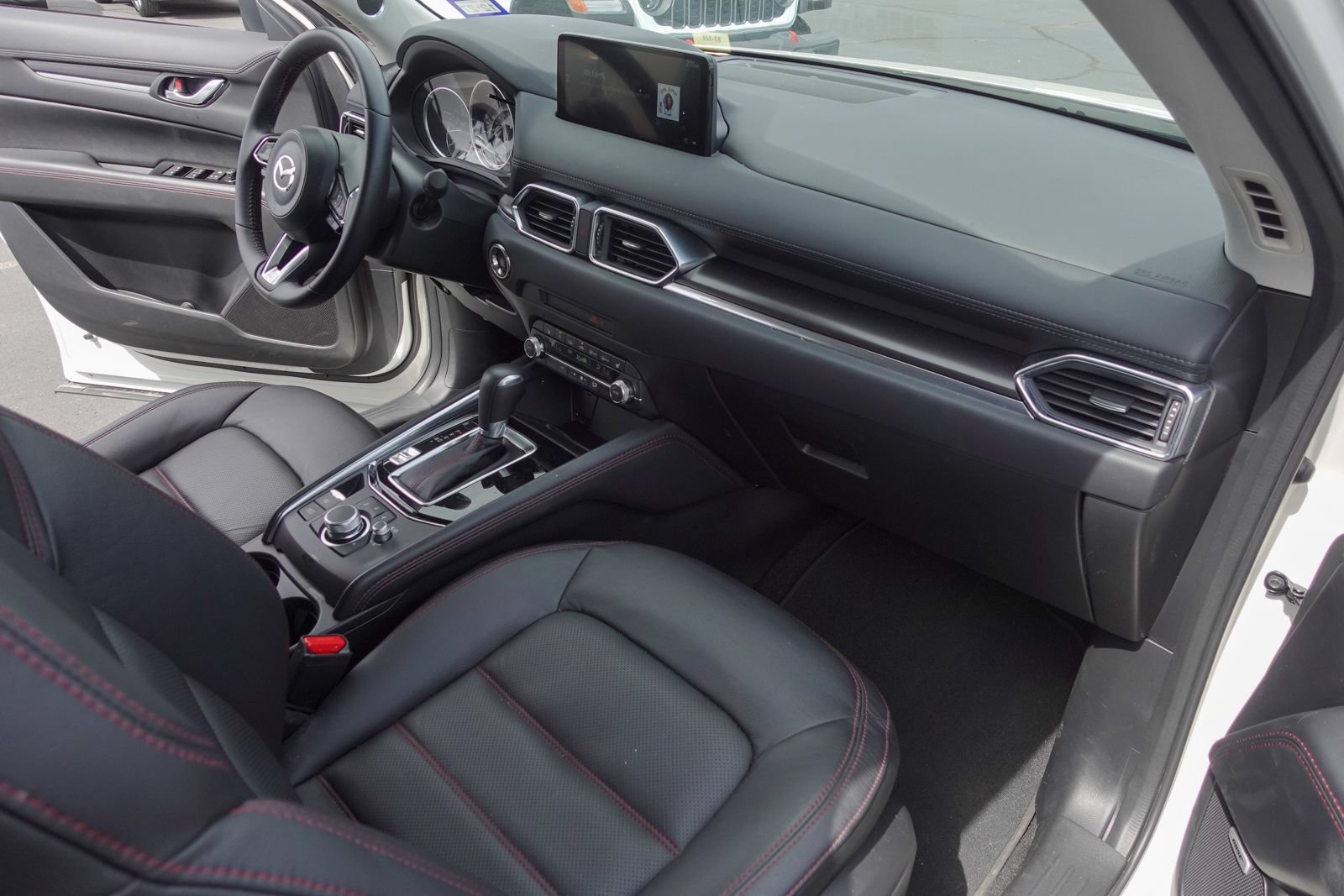 Certified 2025 MAZDA CX-5 Carbon Edition AWD/4WD image 13