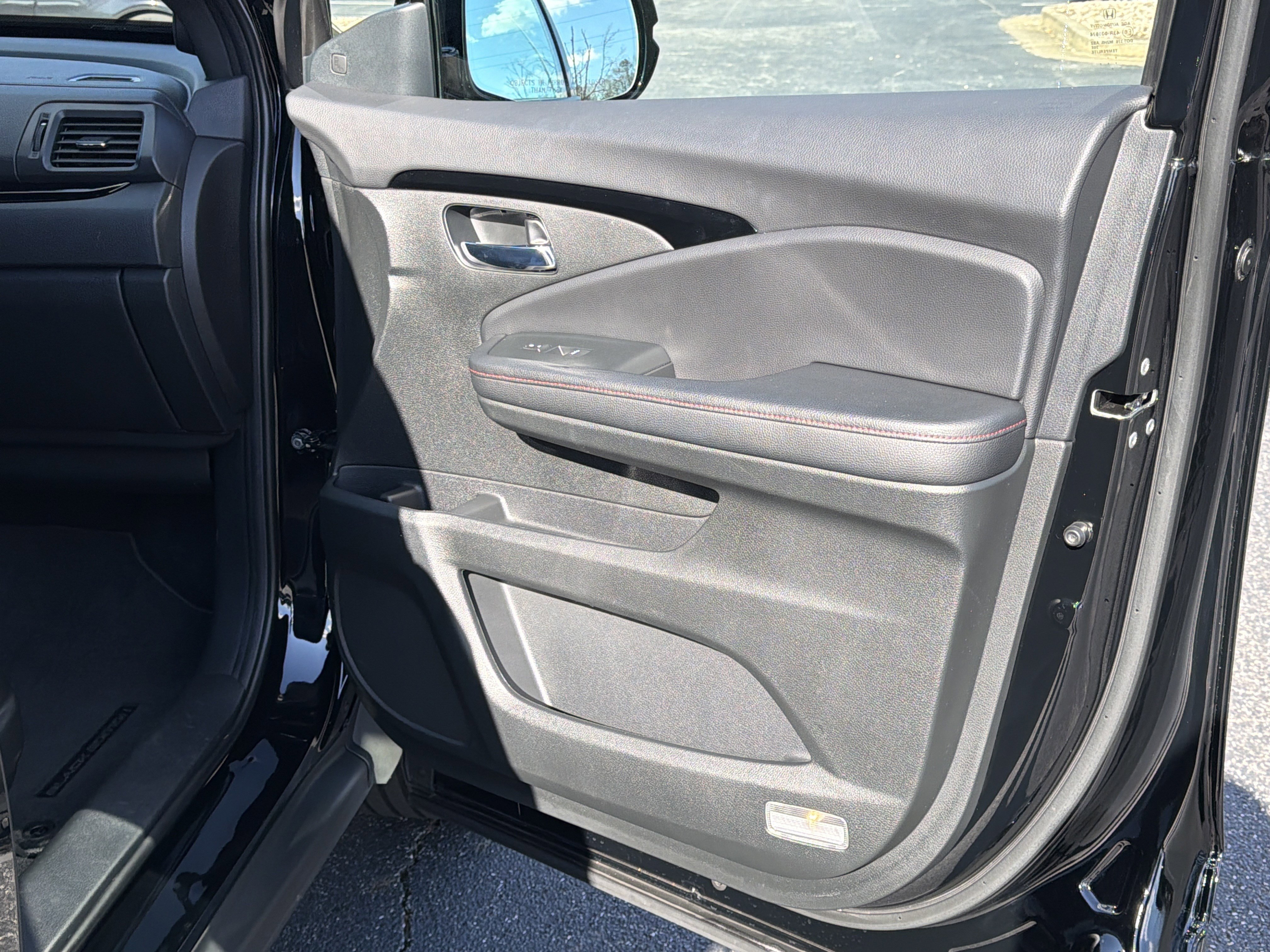 Used 2023 Honda Ridgeline Black Edition image 14