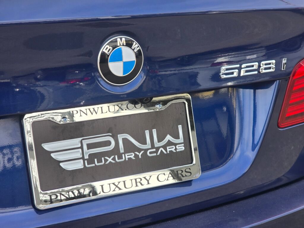 Used 2015 BMW 528i Sedan image 11