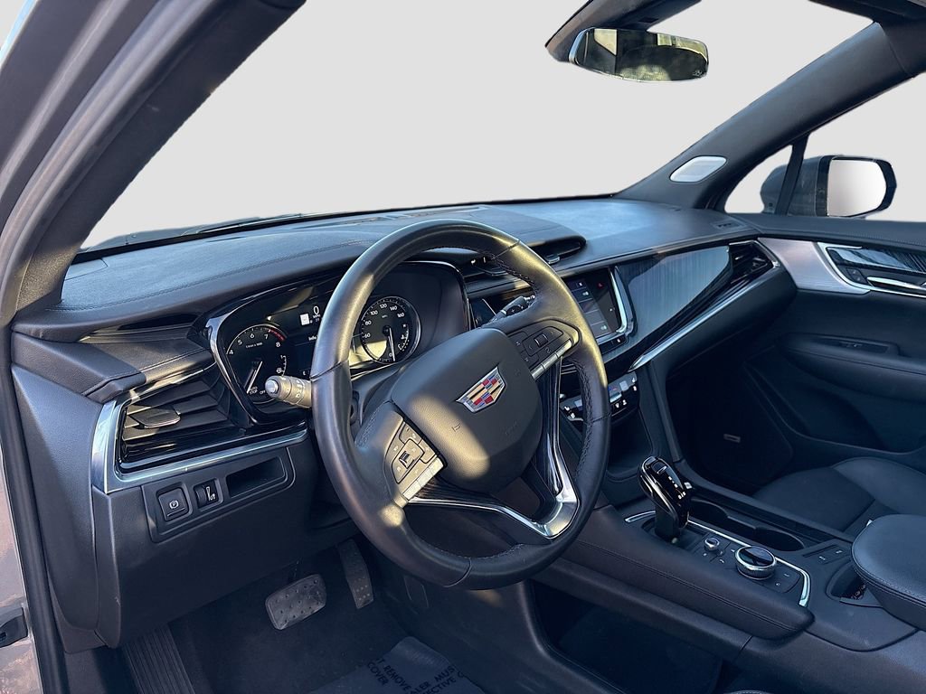 Used 2024 Cadillac XT6 Premium Luxury w/ LPO, Floor Liner Package image 9