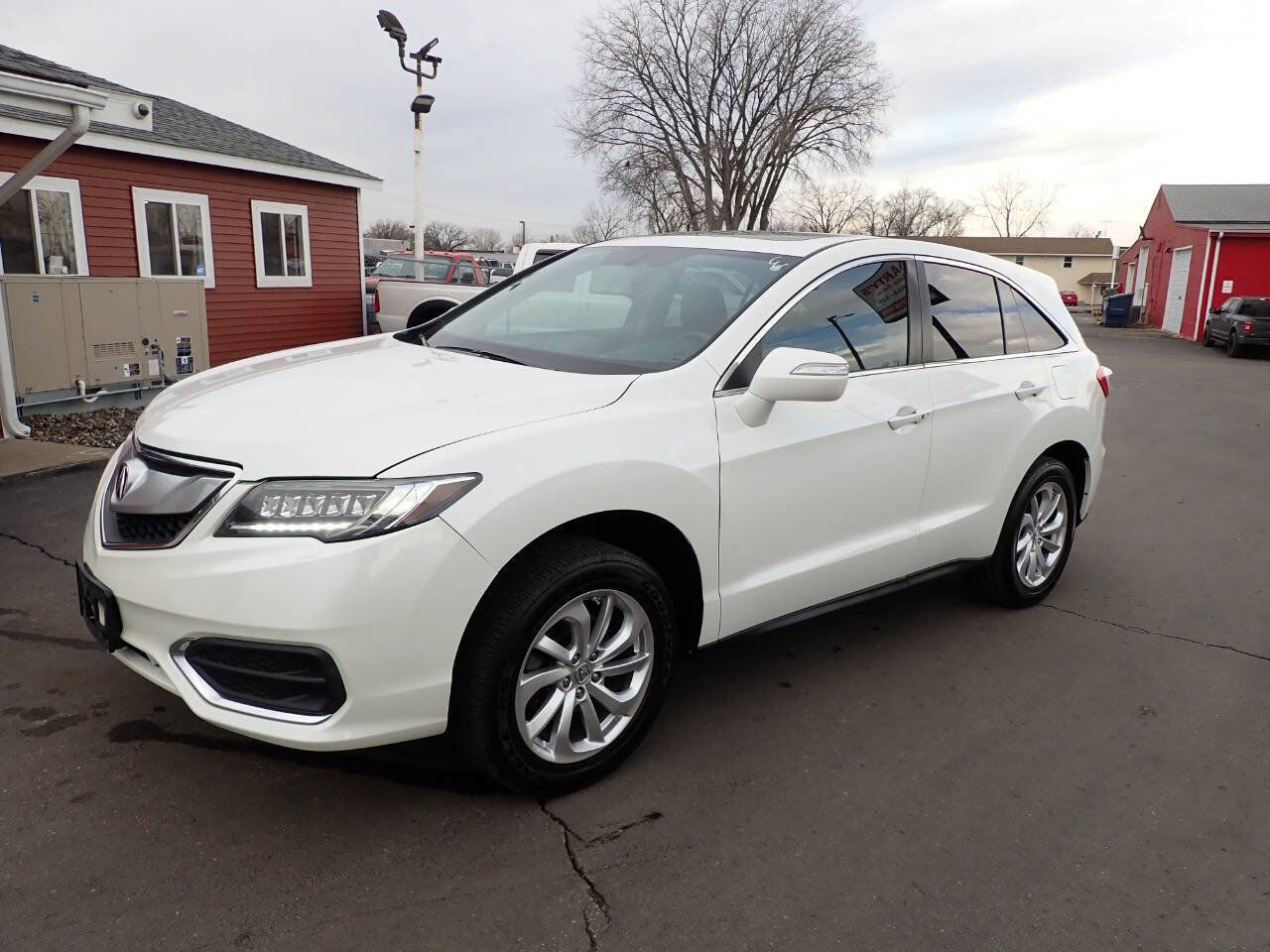 Used 2017 Acura RDX AWD image 3