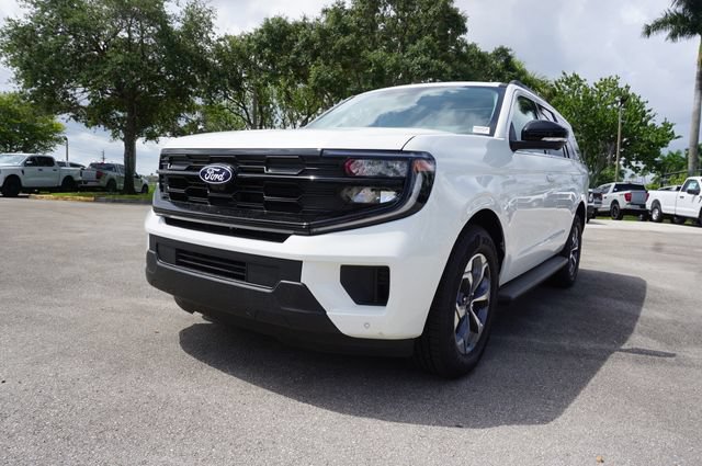 New 2027 Ford Expedition Active RWD image 14