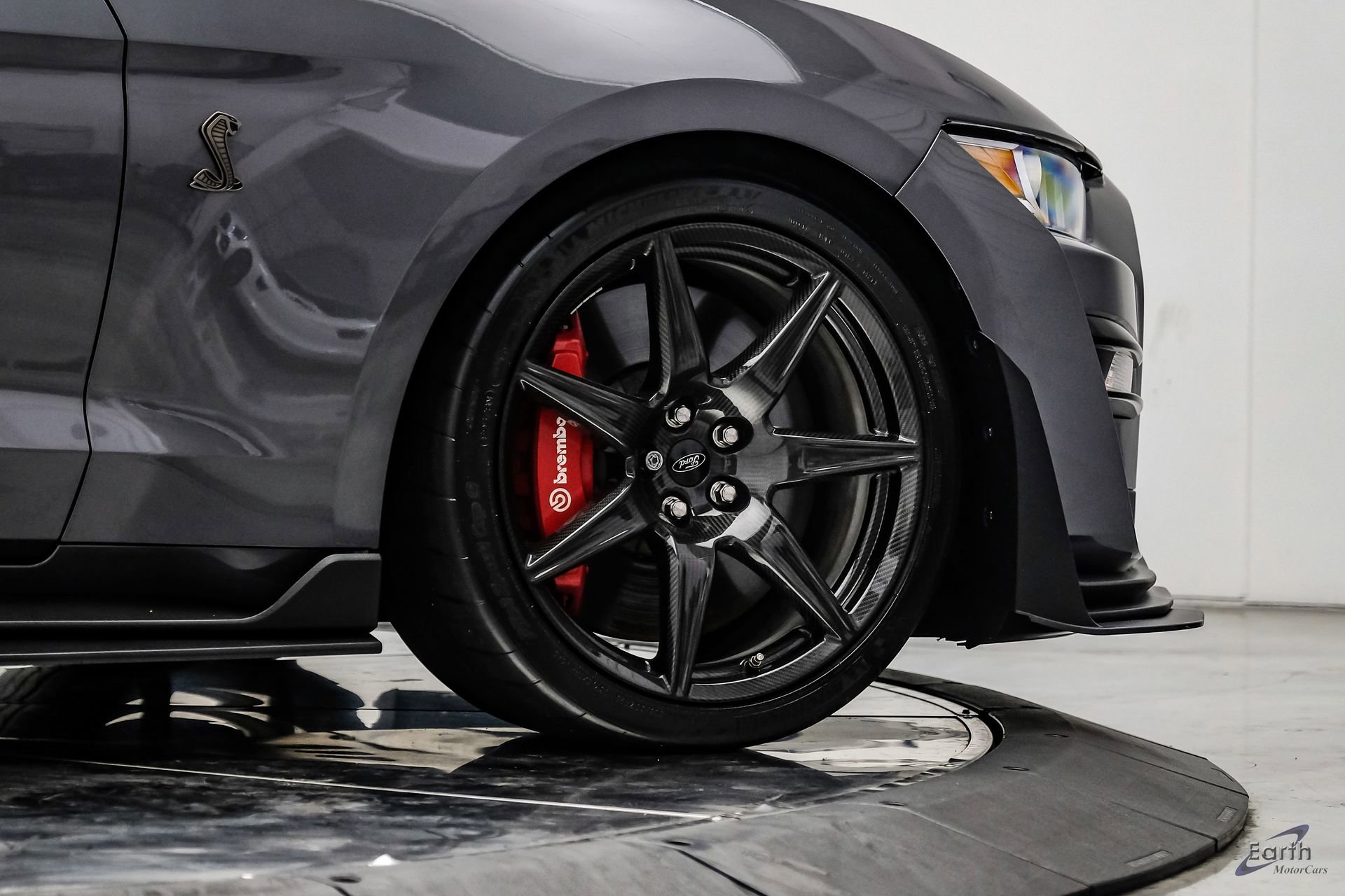 Used 2021 Ford Mustang Shelby GT500 w/ Carbon Fiber Track Pack image 93