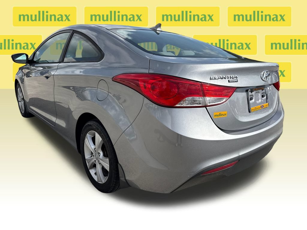 Used 2013 Hyundai Elantra FWD image 8