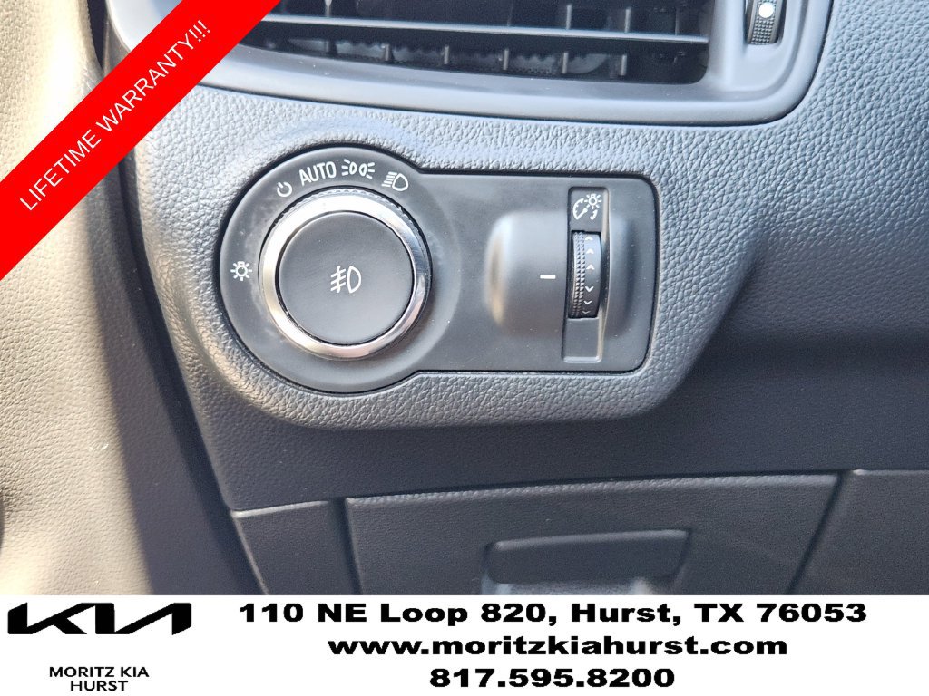 Used 2019 Buick Envision Essence FWD image 23