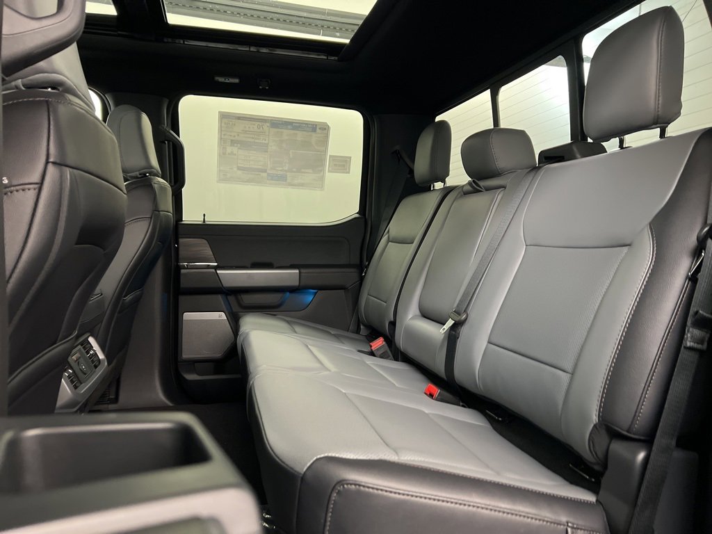 New 2025 Ford F150 Lightning Lariat image 31