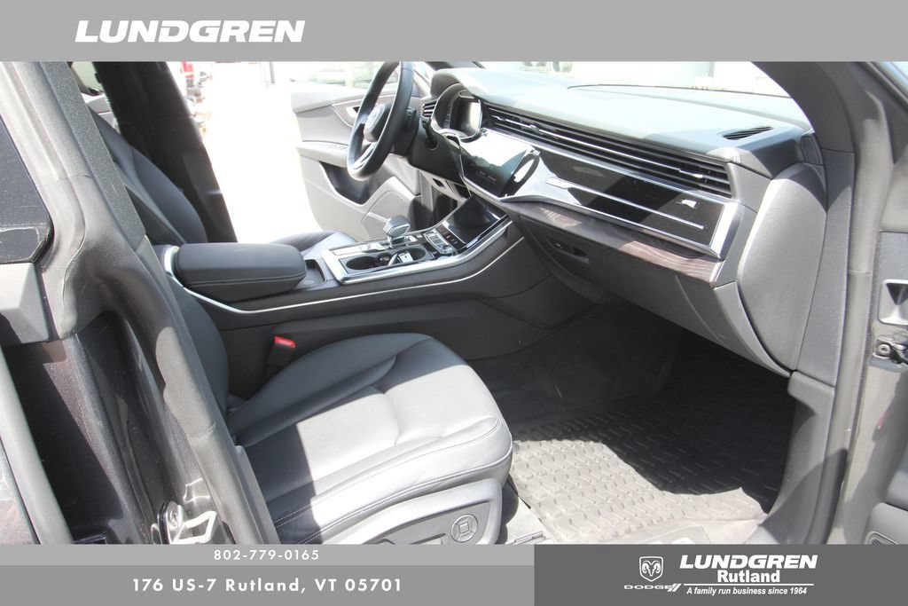 Used 2021 Audi Q8 Prestige AWD/4WD image 22