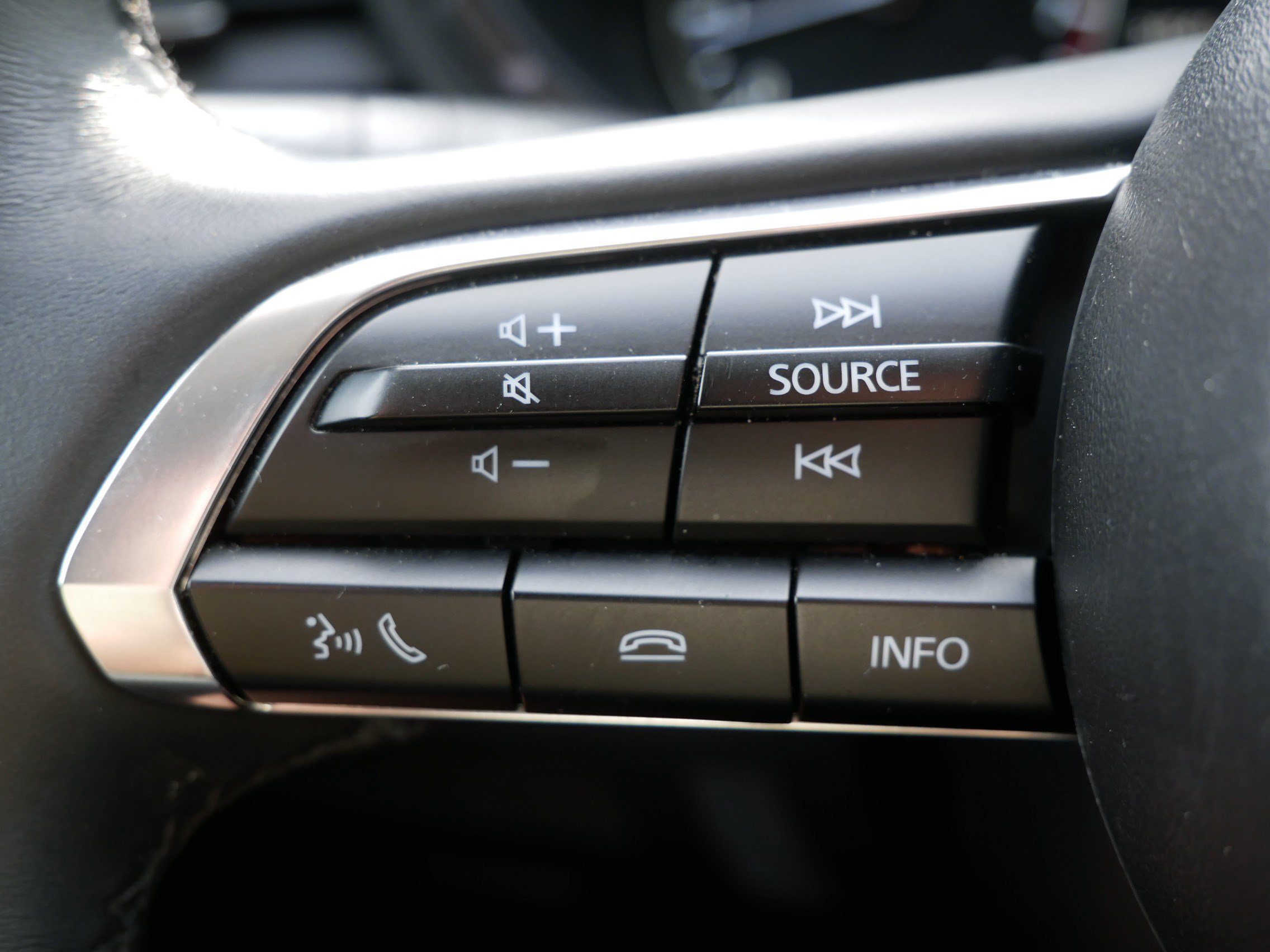 Used 2025 MAZDA CX-30 AWD 2.5 S w/ Select Sport Pkg image 31