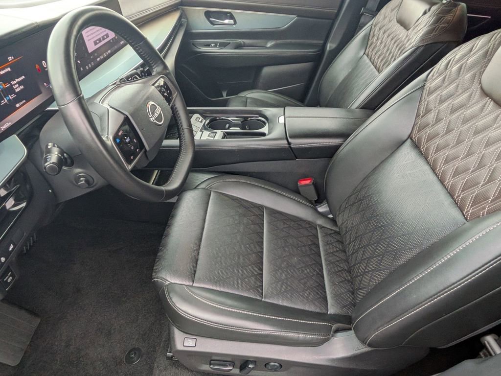 Used 2025 Nissan Murano Platinum w/ Cargo Package image 11