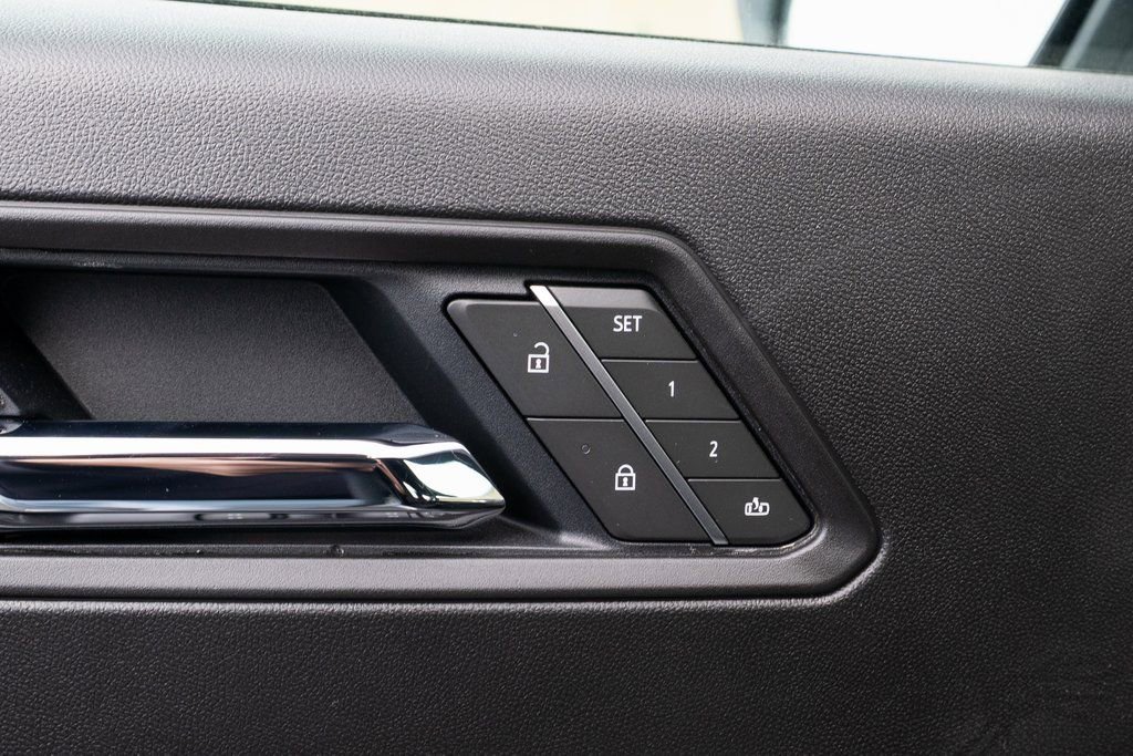 New 2025 Chevrolet Colorado Z71 w/ Technology Package image 16