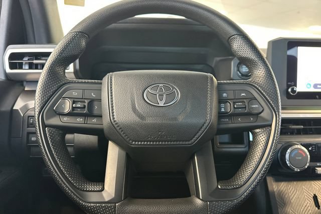 Used 2025 Toyota Tacoma SR5 AWD/4WD image 25