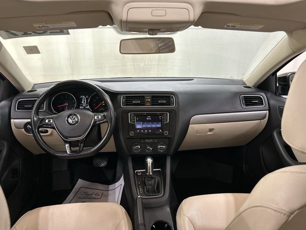 Used 2017 Volkswagen Jetta SE FWD image 18