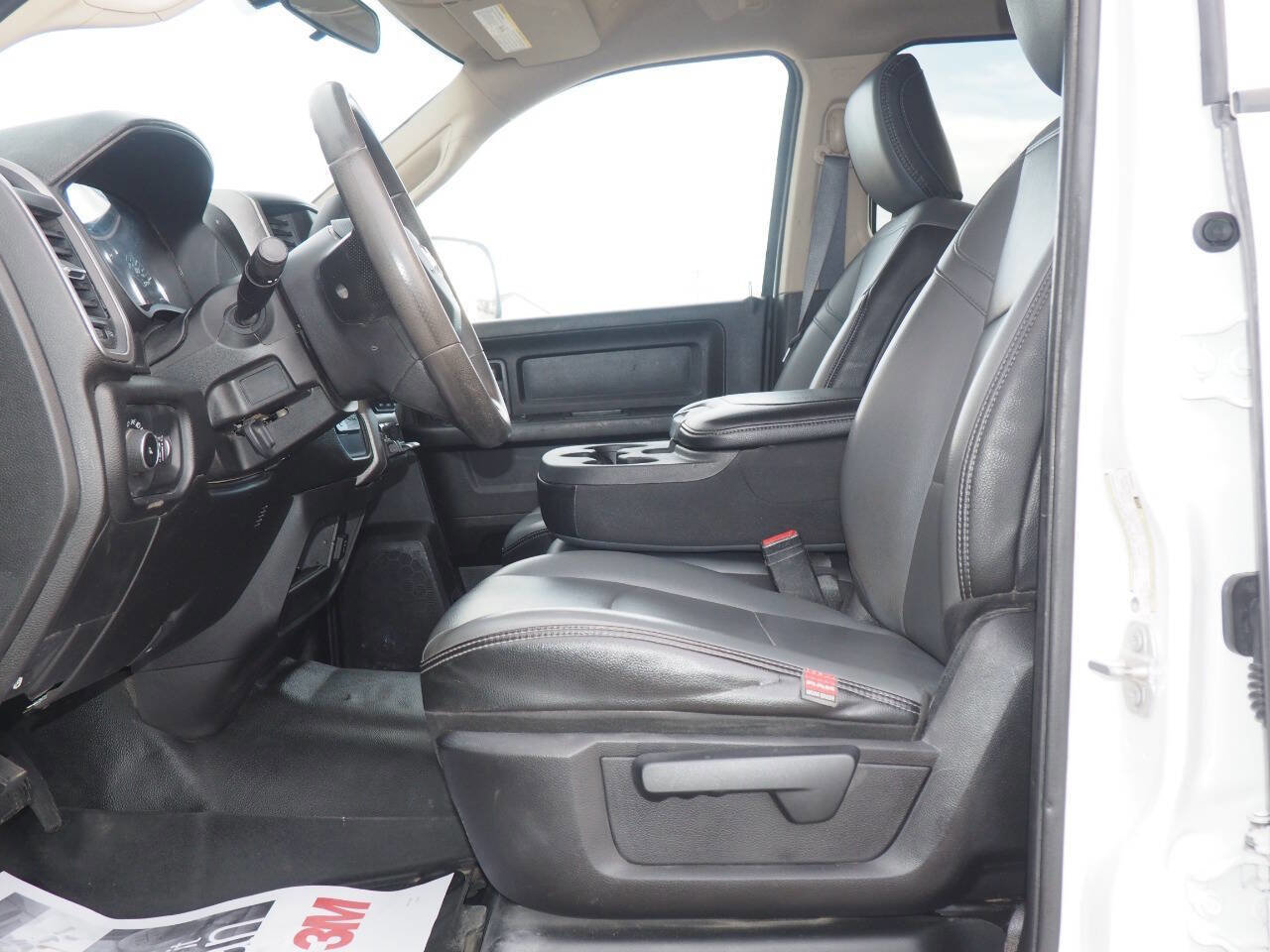 Used 2019 RAM 3500 Tradesman w/ Chrome Appearance Group image 6