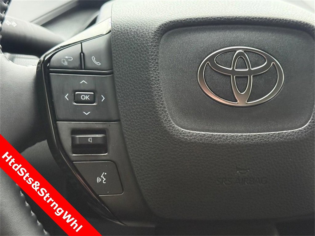 Used 2023 Toyota Prius XLE image 15