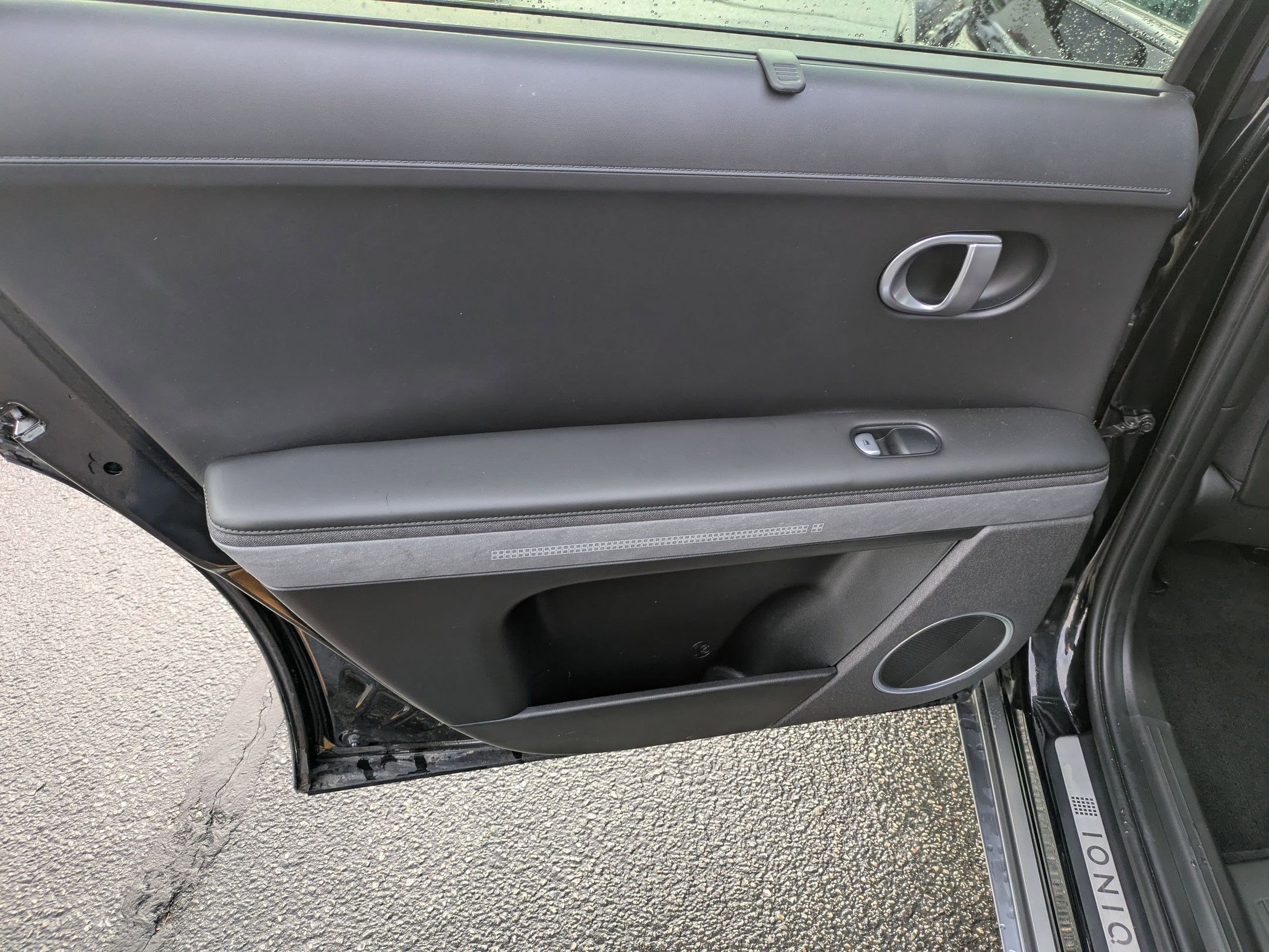 Used 2023 Hyundai Ioniq 5 Limited image 32