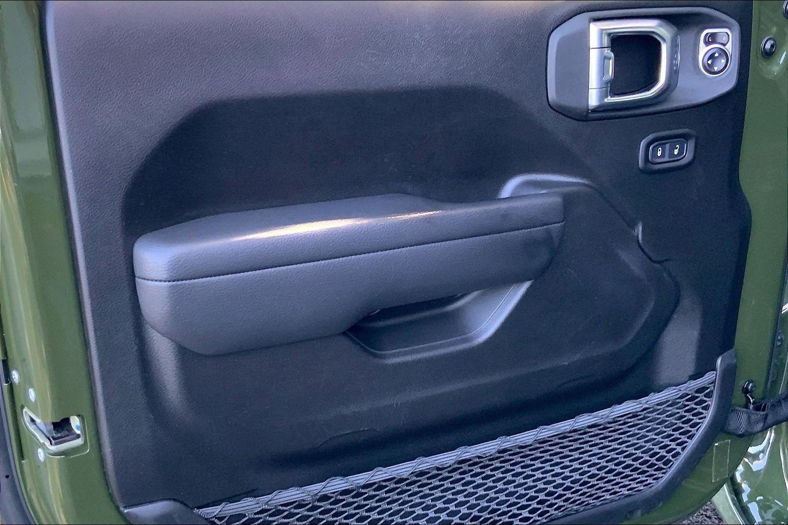 Certified 2024 Jeep Wrangler Willys image 15