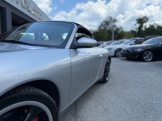 Used 2001 Porsche 911 Carrera 4 image 22